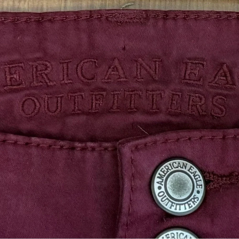 American Eagle Skinny Crop Pants Burgundy Size 0 (26” Waist)
